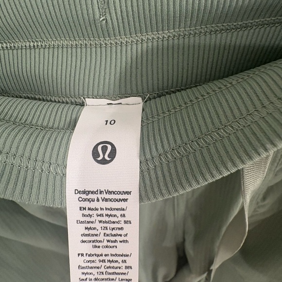Lululemon Dance Studio Pants - Picture 4 of 4